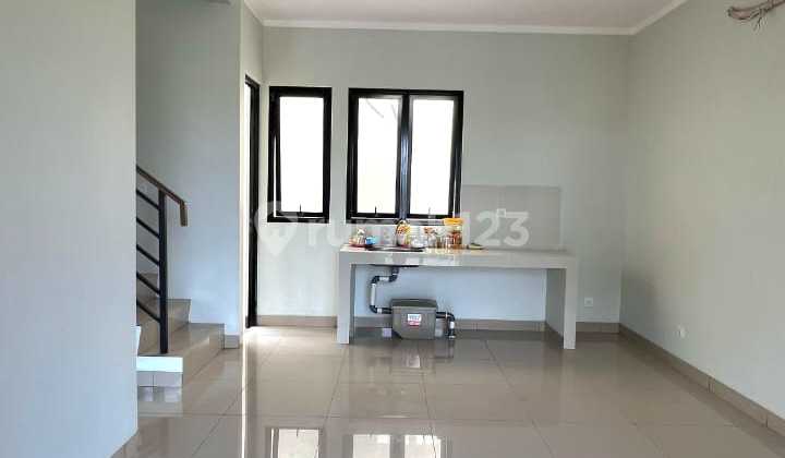 Rumah Mewah, Minimalis Dan Siap Huni Di Cluster Regia summarecon Crown gading  2