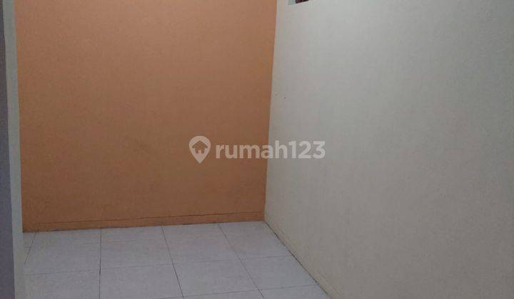 Dijual Rumah 2 Lantai di Taman Buaran Iv, Penggilingan, Jak Tim 2