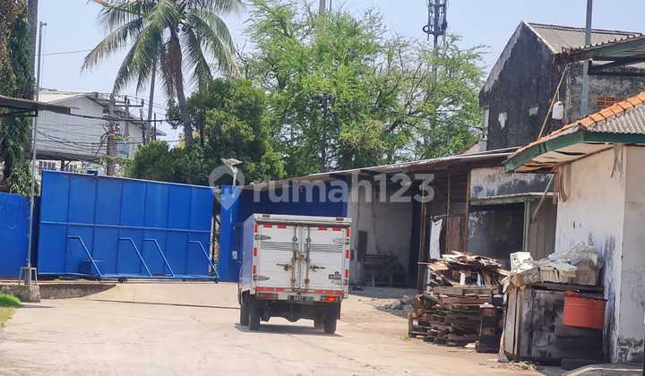 Gudang Kamal raya di jakarta barat