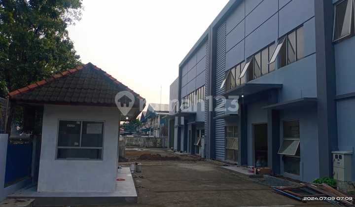 GUDANG DI KAWASAN JABABEKA GUDANG DI KAWASAN JABABEKA