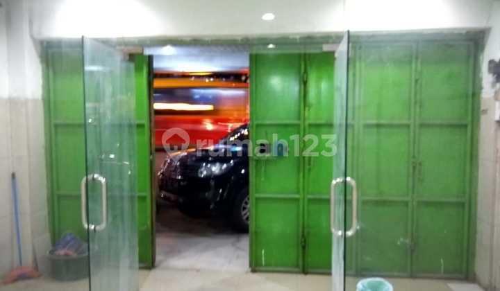 Ruko Lokasi Strategis di Gunung Sahari Jakarta Pusat Ruko Lokasi Strategis di Gunung Sahari Jakarta Pusat