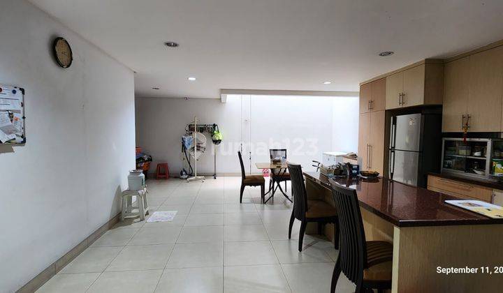 Dijual Cepat Rumah Full Renovasi 3,5 Lantai, di Pluit Muara Karang Jakarta Utara 2