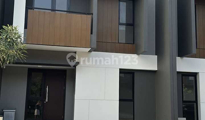 Dijual  Rumah Cluster Regia Summarecon Crown Gading Bekasi