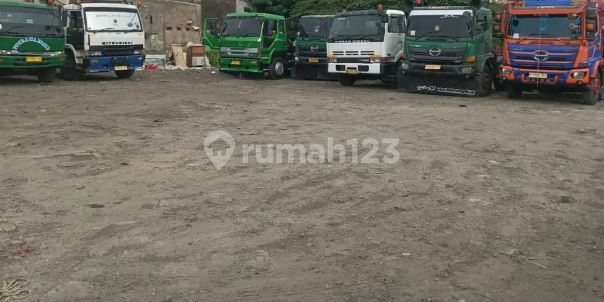 lahan buat  garasi kendaraan berat/alat berat tanjung priuk Jakarta utara. 