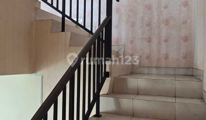 Rumah 2 Lantai di Cluster Aralia Harapan Indah Bekasi 2