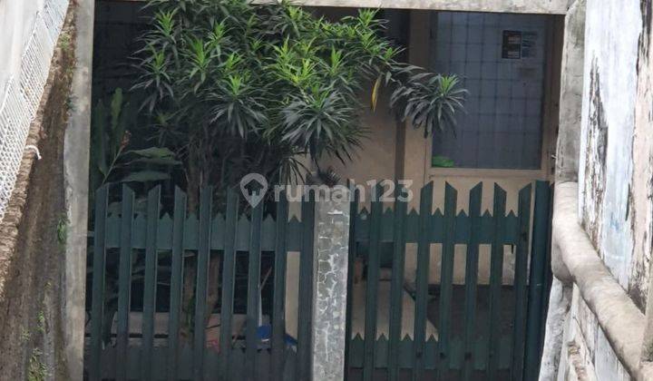 Dijual Rumah Hitung Tanah Di Jalan Cihamplas 2