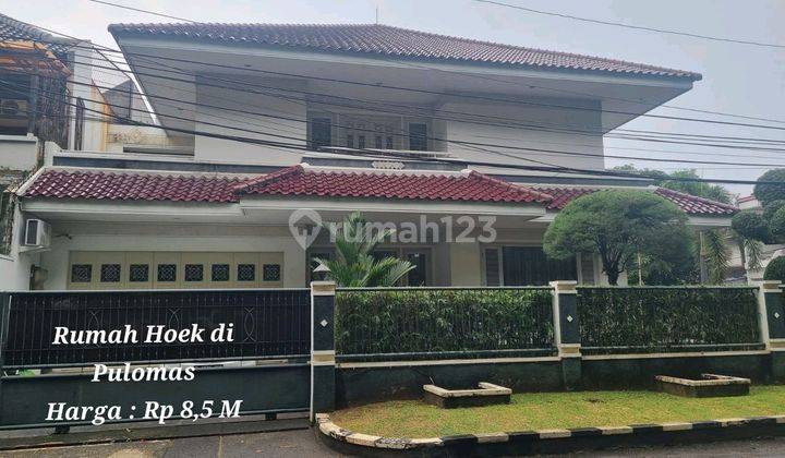 Rumah Mewah Di Pulomas. Jakarta Timur.