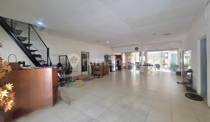 House on Jl. Gunawarman, South Jakarta 2