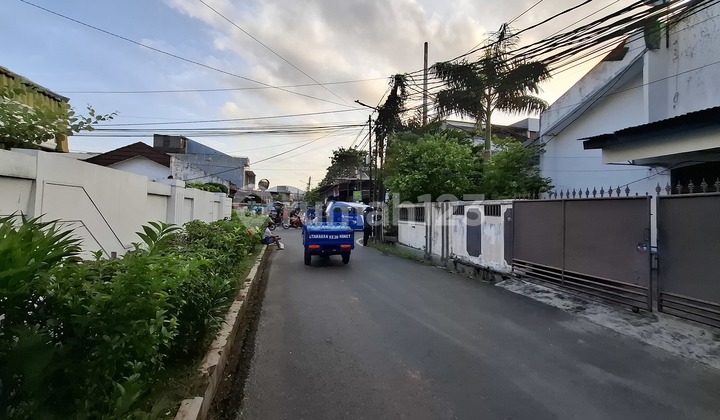 Rumah.hoek 12X19m di Taman Kota. Jak.bar Utk.usaha &.Hunian Sekaligusm 2