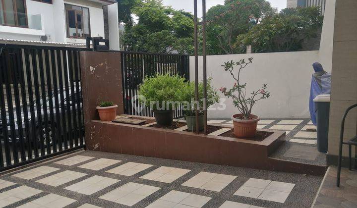 Rumah 2 lt di Gading Pelangi, LT 144m2, semi furnished 2