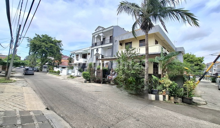 Jual.cepat !!.Rumah Strategis 250.M2.di. Summagung.2. K Gading 2