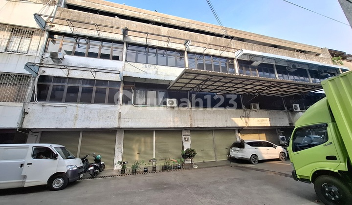 Fast Sale!! 2 Units of 4-Story Warehouses at Jelambar Centre, West Jakarta. Fast Sale!! 2 Units of 4-Story Warehouses at Jelambar Centre, West Jakarta.