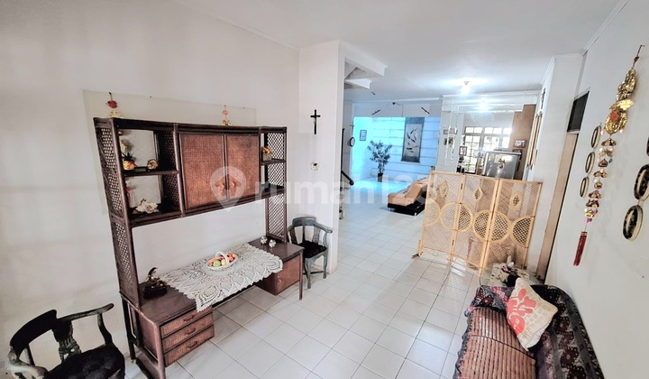 Rumah 2 LT 9X15m di Janur Indah. K. Gading. Jak. Ut