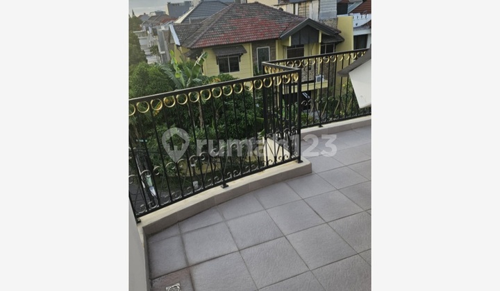 Ready-to-live house in Pelepah. Nice. K.gading 2