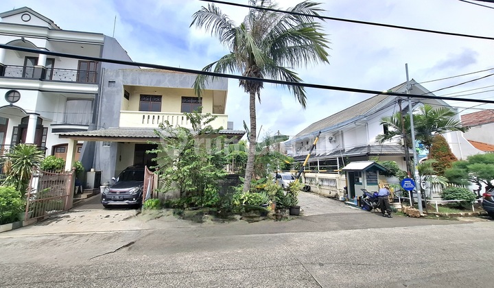 Jual.cepat !!.Rumah Strategis 250.M2.di. Summagung.2. K Gading