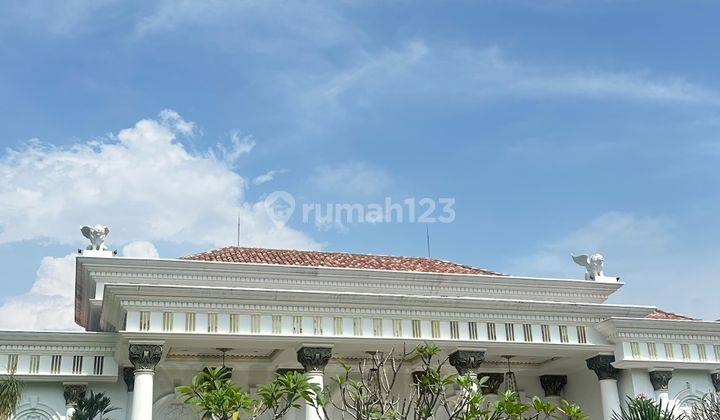 Rumah Rasa Istana Di Sentul Dengan View 3 Gunung 1