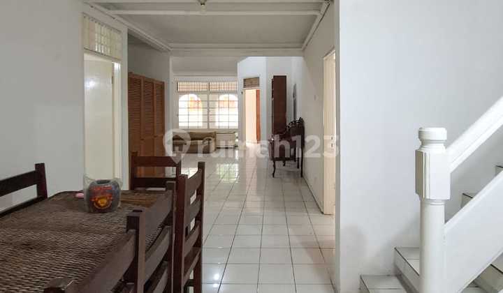 Rumah Strategis Siap Huni Dekat MRT Lebak Bulus