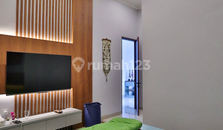 Minimalis Brand New Di Pondok Indah 2