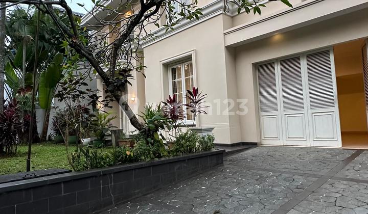 Ready to Occupy, Neat, in Pondok Indah, Prime Environment. Ready to Occupy, Neat, in Pondok Indah, Prime Environment.