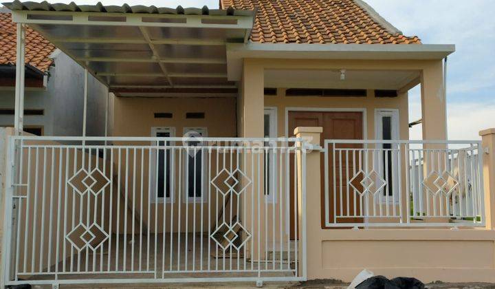 Di jual rumah indah gratis desain di dekat tol seroja 2