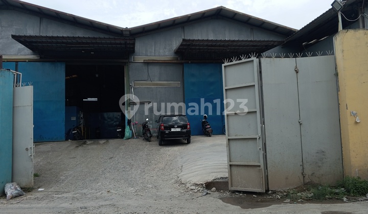 Warehouse for Rent, Ready to Use, in the Warehouse Area Kav. DPR Cipondoh, Tangerang.