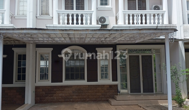 Dijual Rumah Green Lake City-West Europe 8X15m, Furnished - Dekat Danau Dijual Rumah Green Lake City-West Europe 8X15m, Furnished - Dekat Danau