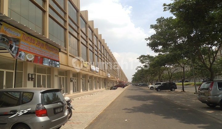 Disewakan Ruko Wall Street Green Lake City- Seberang Rm Dapur Medan