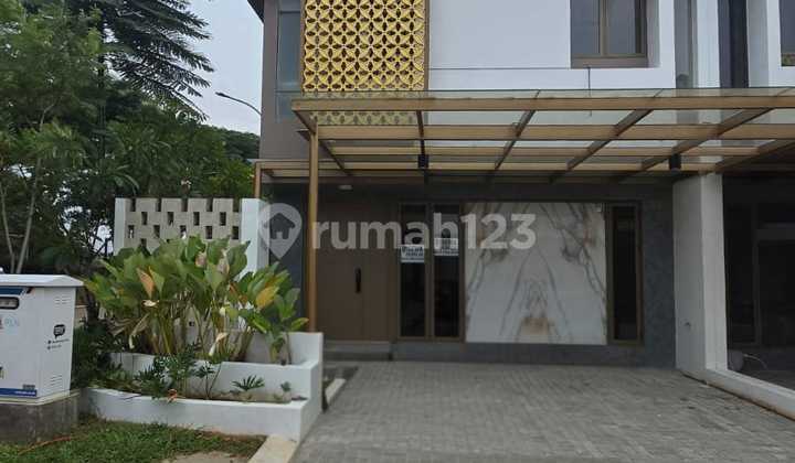 For Rent Corner House in Puri 11 Tangerang Empty Corner Brand New Ready to Occupy
