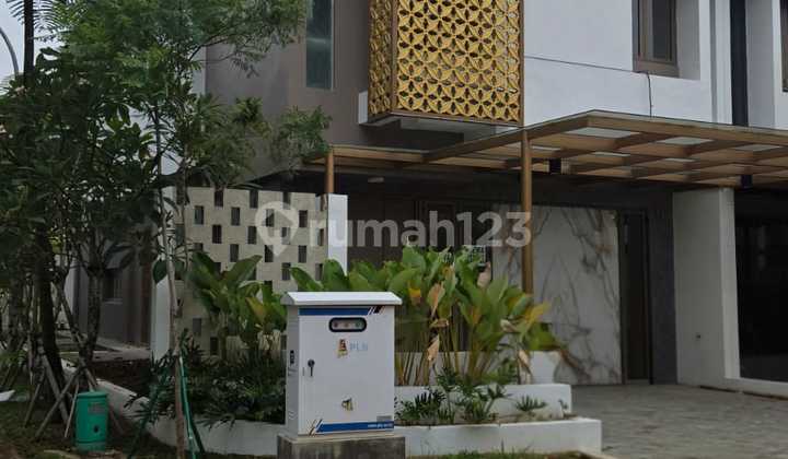 Disewakan Rumah Hoek di Puri 11 Tangerang Hoek Kosongan Brand New Siap Huni 2