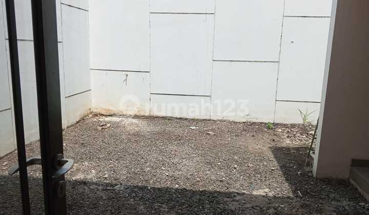 Disewakan Rumah Green Lake City, Asia 8X18m, Siap Huni 2