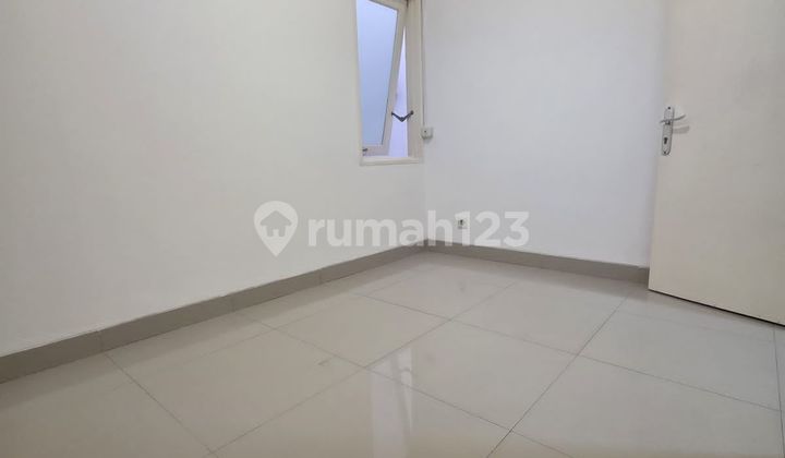 Dijual Rumah Singgasana Pradana 2