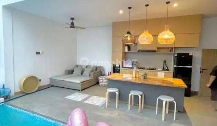 Rumah Mewah full furnish Dengan Swimming Pool Cigadung sayap Dago 1