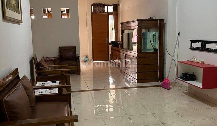 Rumah minimalis siap huni dalam komplek di margacinta buah batu, semi furnish dijual cepattt 1