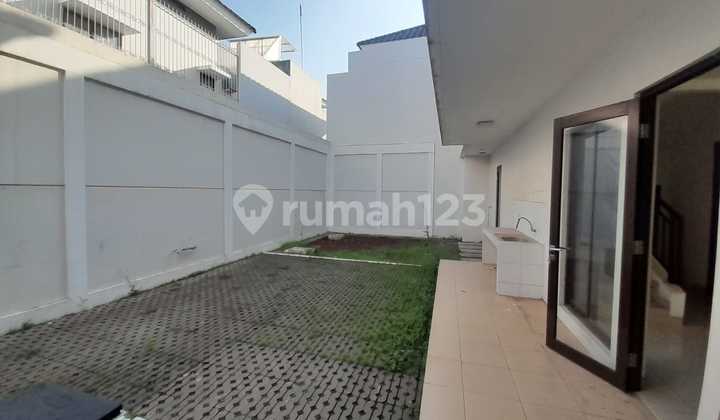 Dijual Rumah Tinggal Btari Summarecon Bandung 2