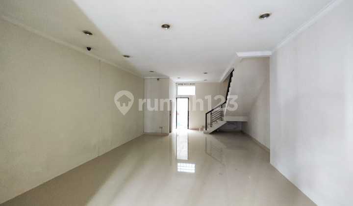 For Sale: Pajajaran Main Road Shophouse