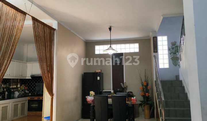 Rumah Tinggal Kurdi, Bangunan Bagus Minim Renovasi Dalam Kompleks Rumah Tinggal Kurdi, Bangunan Bagus Minim Renovasi Dalam Kompleks