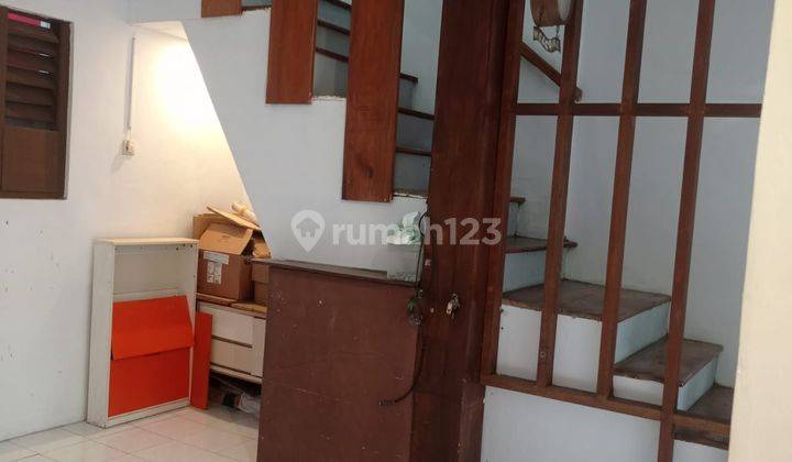 Rumah Antapani Bandung Strategis Bentuk.kotak 2,5lt 1