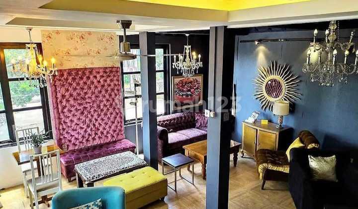 Dijual 2 Bangunan Ruang Usaha Mainroad Dago