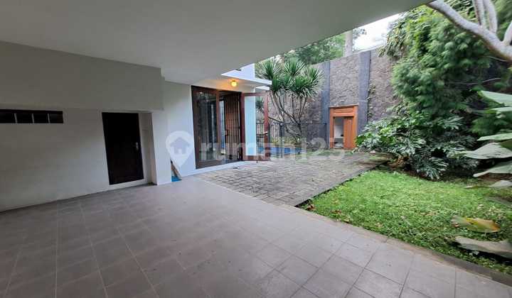 Comfortable &amp; Lush Hegarmanah House 2