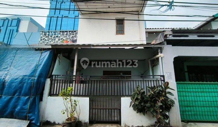 Dijual Rumah Kecil Sederhana 2 Lantai  1