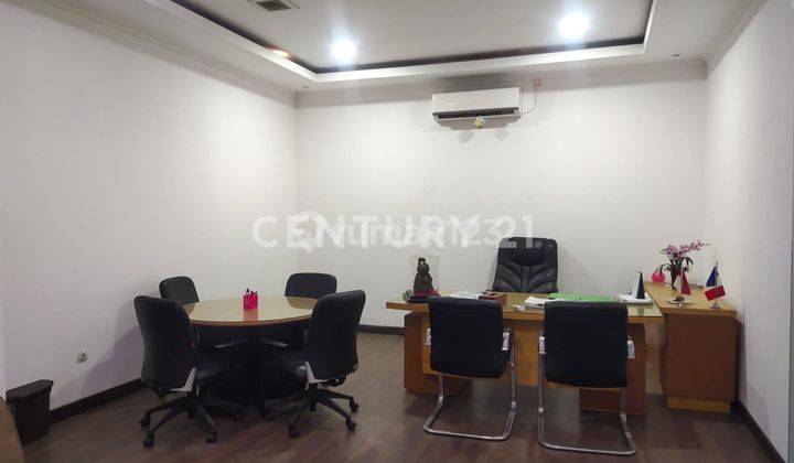 Gedung Kantor 3 Lantai Rawasari Cempaka Putih Jakarta Pusat 2