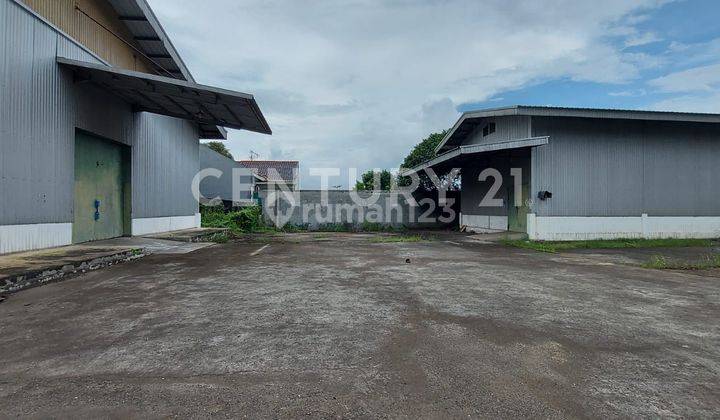 Gudang Terbesar Akses Kontainer 40 Feet Di Jalan Raya Bogor  2