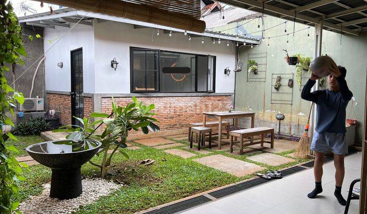 Rumah Nyaman Siap Huni, Lokasi Strategis Cawang Sangat Bagus Dibuat Kos Kosan. SHM Harga Terjangkau 1