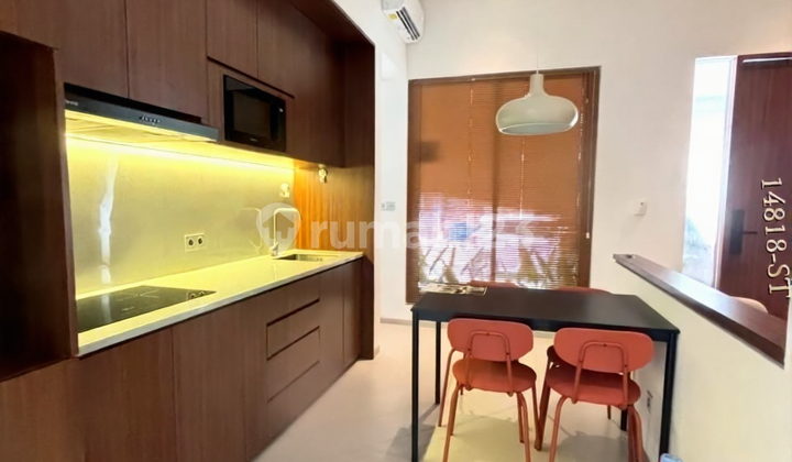 Rumah Cantik 2 Lantai di Graha Raya Bintaro, Baru Renovasi, Fully Furnished 2
