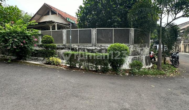 Turun Harga Rumah Hook Hitung Tanah Lingkungan Nyaman Dekat JIS Pondok Indah 2