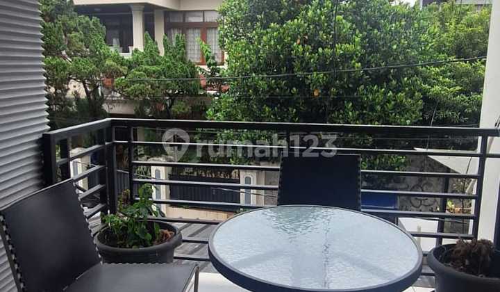 Hanya 4M Rumah Siap Huni Lingkungan Nyaman di Cipete - Lokasi Strategis Dekat MRT