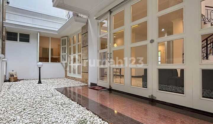 Disewakan Rumah Mewah Siap Huni di Cilandak – Dekat MRT & RS Mayapada, Lokasi Strategis! 2