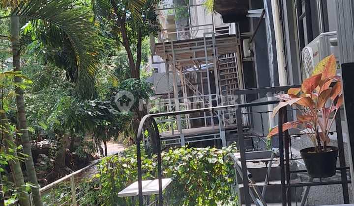 Dijual Rumah Komersial Strategis di Prapanca Raya - Cocok untuk Usaha, Harga di Bawah NJOP