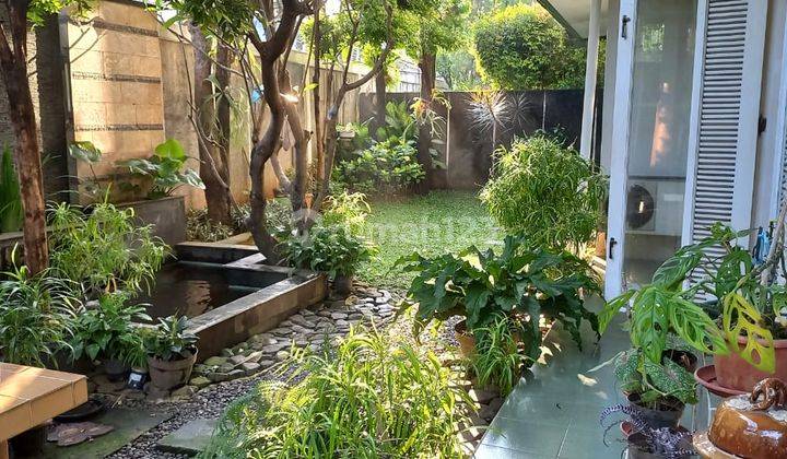 Rumah Cantik Dan Asri Dalam Komplek Mewah Pejaten Dengan One Gate System  2