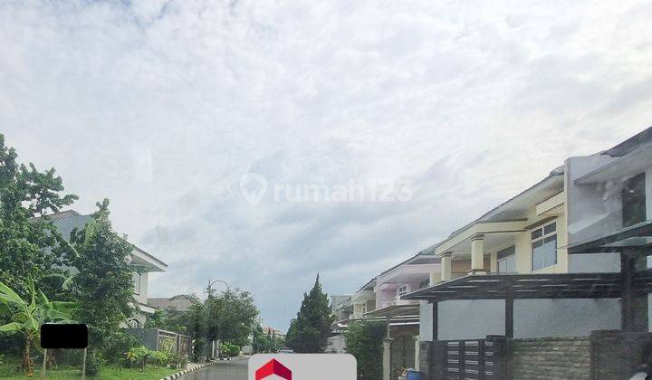 Rumah 2 Lantai Nyaman di Komplek Elit Modern Land Tangerang 2